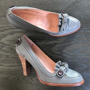 Ted Baker Grey Leather Pumps